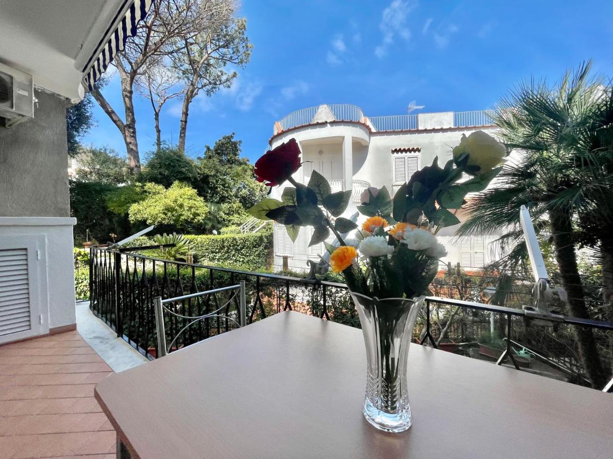 Casa Vacanze Mariafrancesca Ischia Exteriör bild